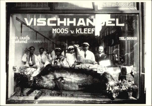 Vishandel in de Weesperstraat, aug. 1930